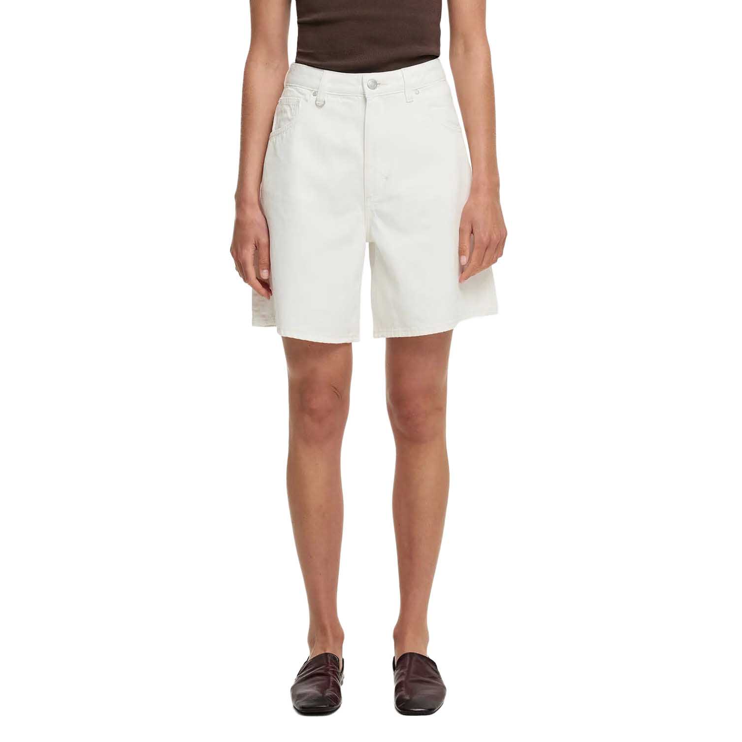 Neuw Carly Short White